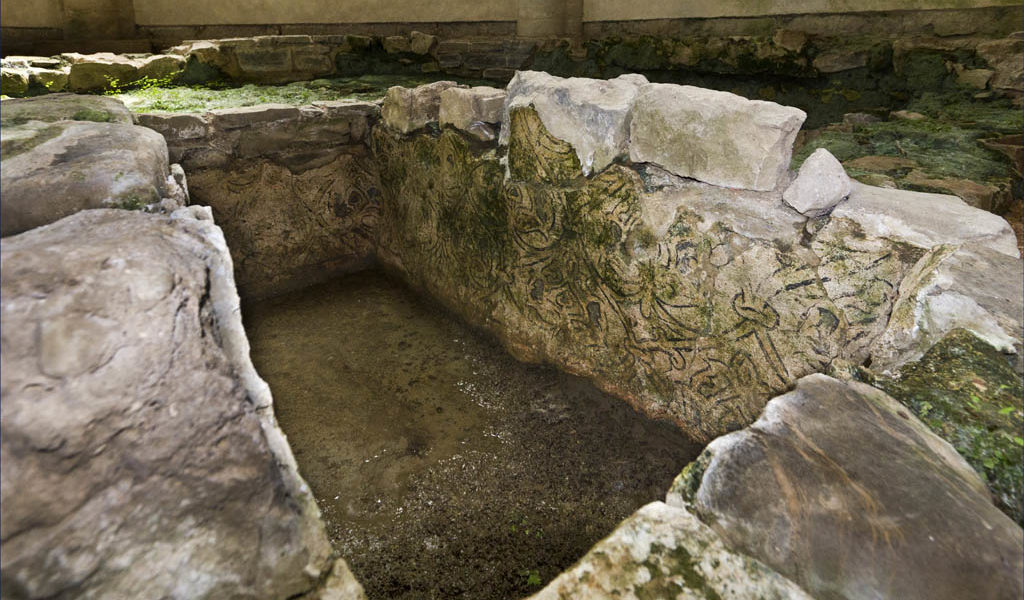 l’acqua di San Giovanni: mito, leggenda e tradizione